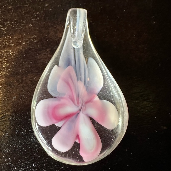 Artisan Handmade Murano Glass Pink Floral Pendant - Picture 2 of 5